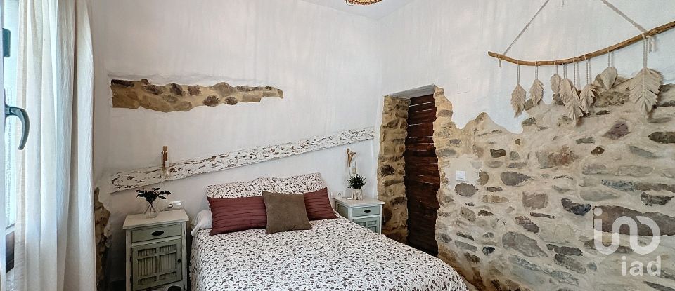 Village house 2 bedrooms of 98 m² in Facinas (11391)