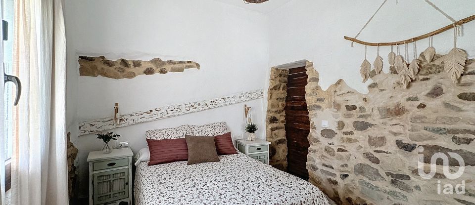Village house 2 bedrooms of 98 m² in Facinas (11391)
