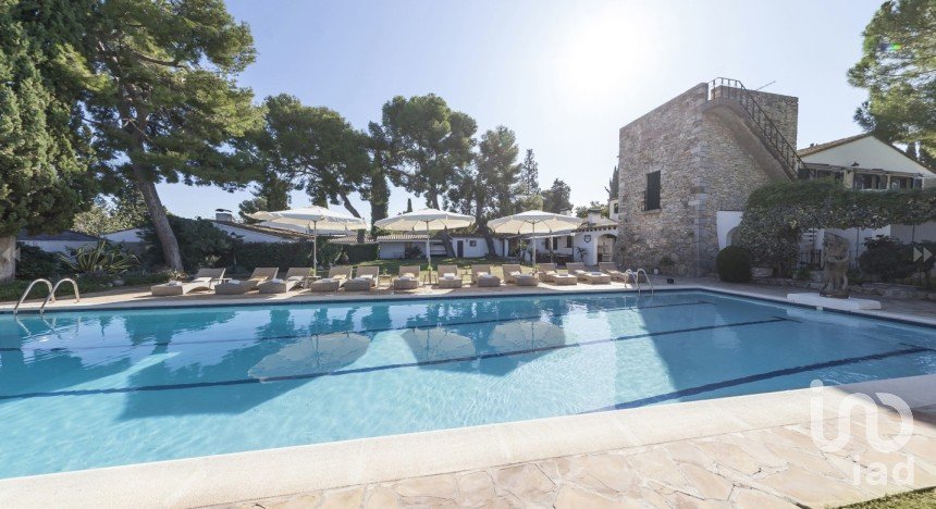 Casa rústica 11 habitaciones de 1.031 m² en Sant Pere de Ribes (08810)