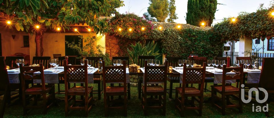 Casa rústica 11 habitaciones de 1.031 m² en Sant Pere de Ribes (08810)