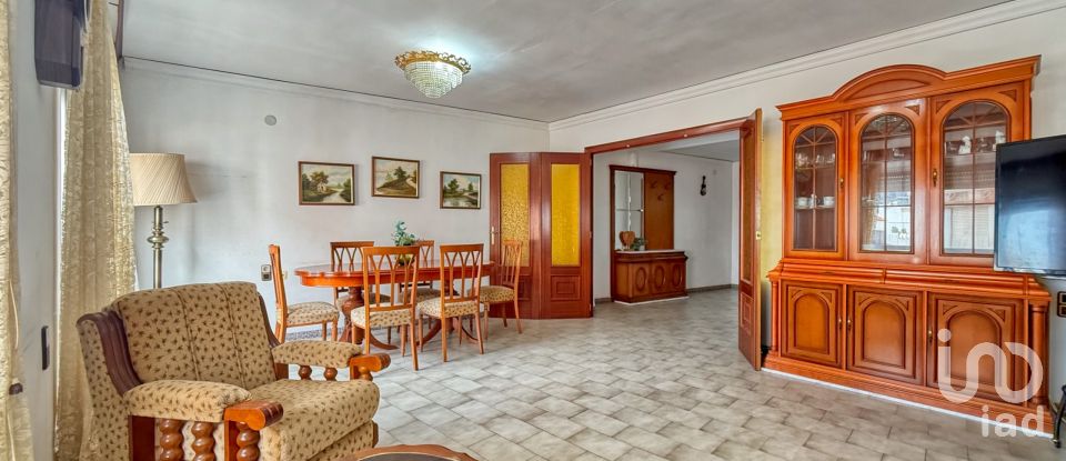 Piso 2 habitaciones de 117 m² en Pego (03780)