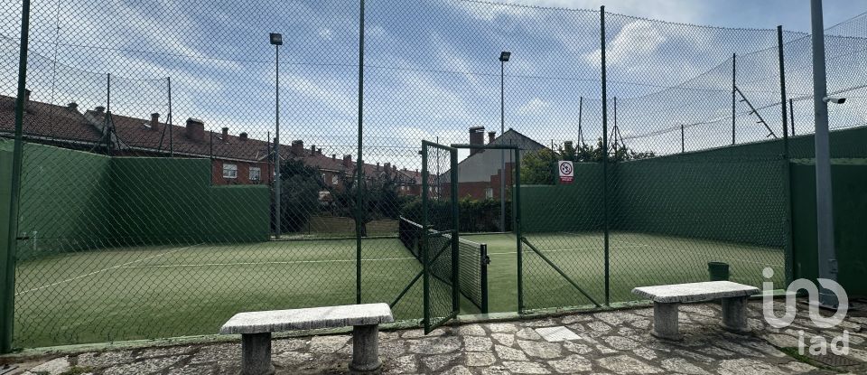 Maison 3 chambres de 210 m² à Carbajal de La Legua (24196)