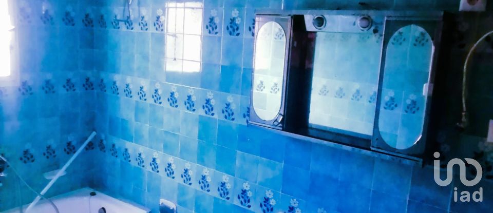 Maison de village 5 chambres de 100 m² à Belvís de la Jara (45660)