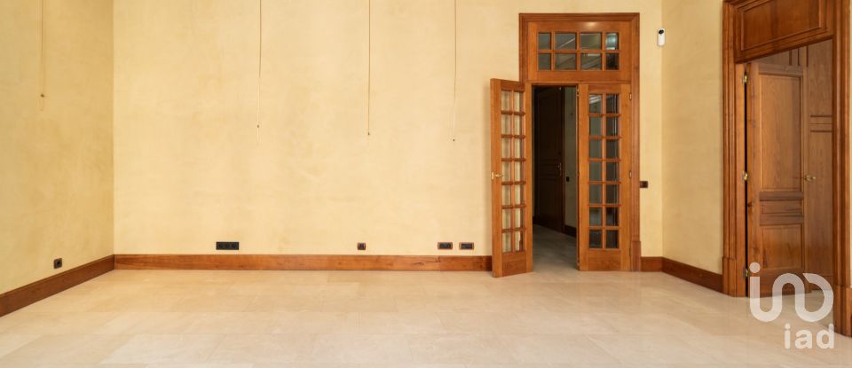 Pis 3 habitacions de 140 m² a Barcelona (08007)