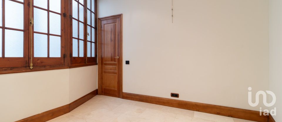 Pis 3 habitacions de 140 m² a Barcelona (08007)