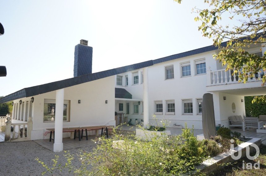 Cottage 8 bedrooms of 347 m² in Cocentaina (03820)