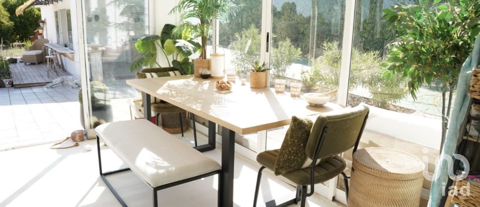 Cottage 8 bedrooms of 347 m² in Cocentaina (03820)