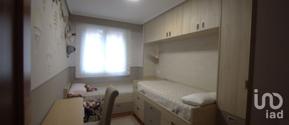 Appartement 2 chambres de 74 m² à Santurtzi (48980)