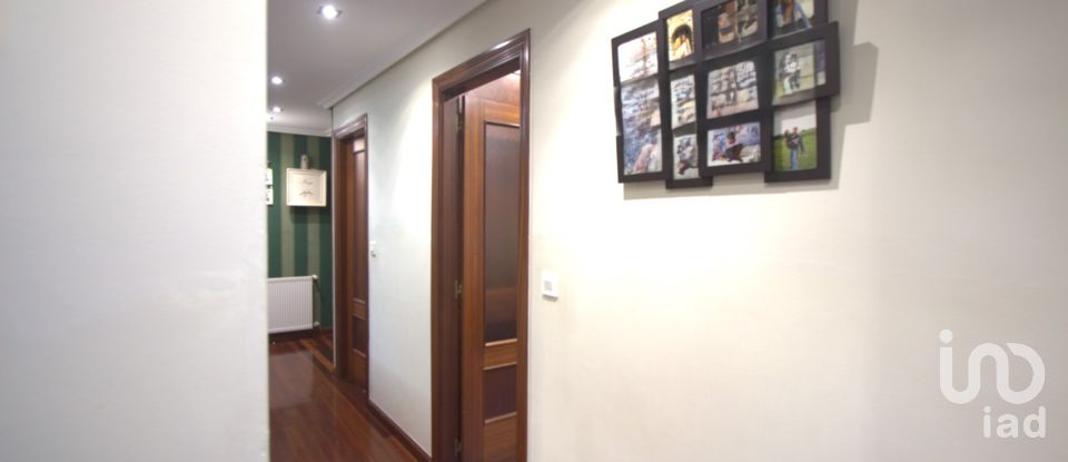 Appartement 2 chambres de 74 m² à Santurtzi (48980)