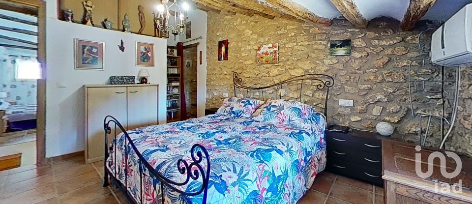 Chalet 3 habitaciones de 232 m² en Atzeneta del Maestrat (12132)