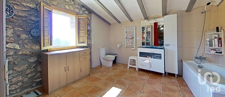 Chalet 3 habitaciones de 232 m² en Atzeneta del Maestrat (12132)