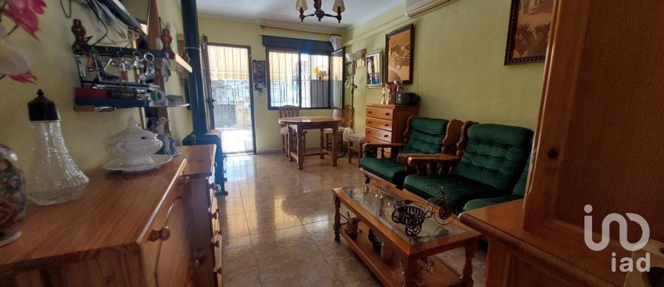 Casa 3 habitacions de 52 m² a Torrevieja (03184)