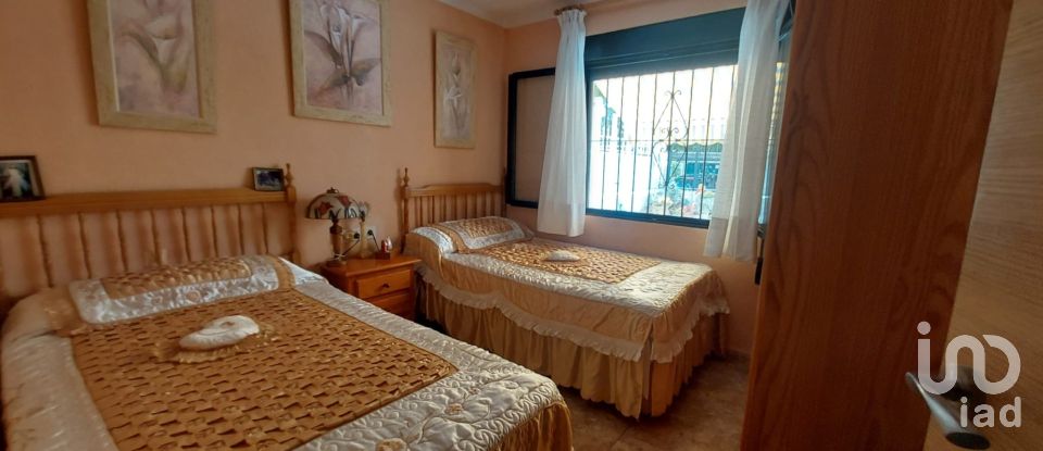 Casa 3 habitacions de 52 m² a Torrevieja (03184)