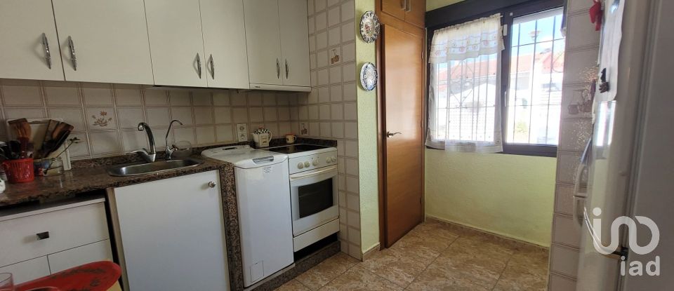 Casa 3 habitacions de 52 m² a Torrevieja (03184)
