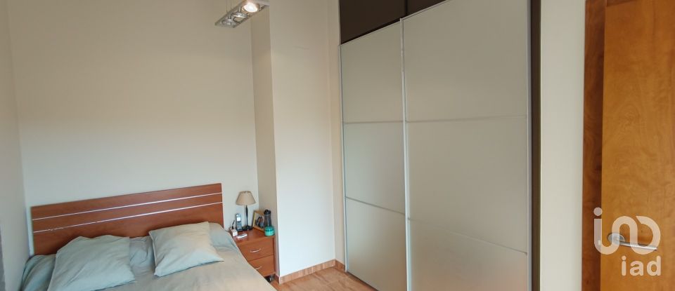 Pis 2 habitacions de 77 m² a Terrassa (08223)