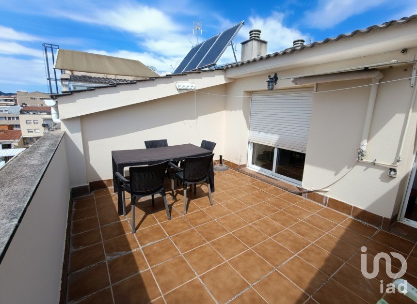 Pis 2 habitacions de 77 m² a Terrassa (08223)