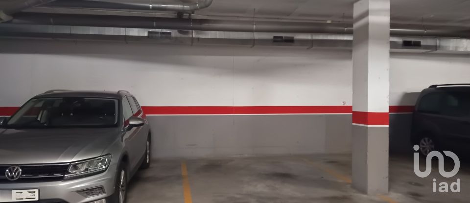 Pis 2 habitacions de 77 m² a Terrassa (08223)