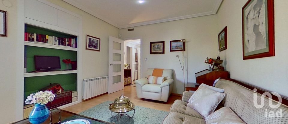 Maison 4 chambres de 110 m² à Banyeres del Penedès (43711)