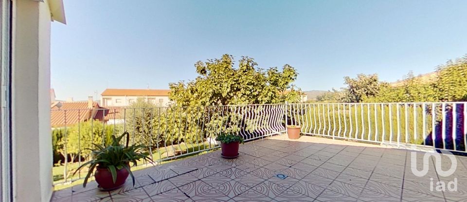 Maison 4 chambres de 110 m² à Banyeres del Penedès (43711)