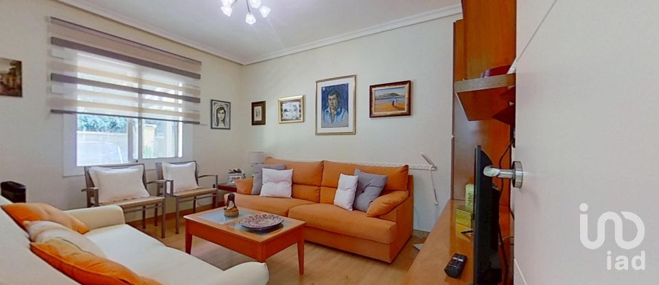 Maison 4 chambres de 110 m² à Banyeres del Penedès (43711)