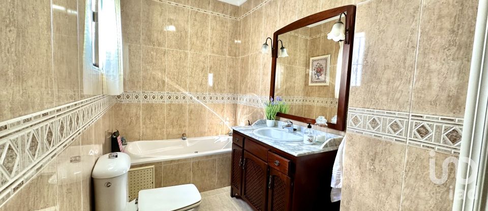 Casa 3 habitaciones de 135 m² en Lepe (21440)