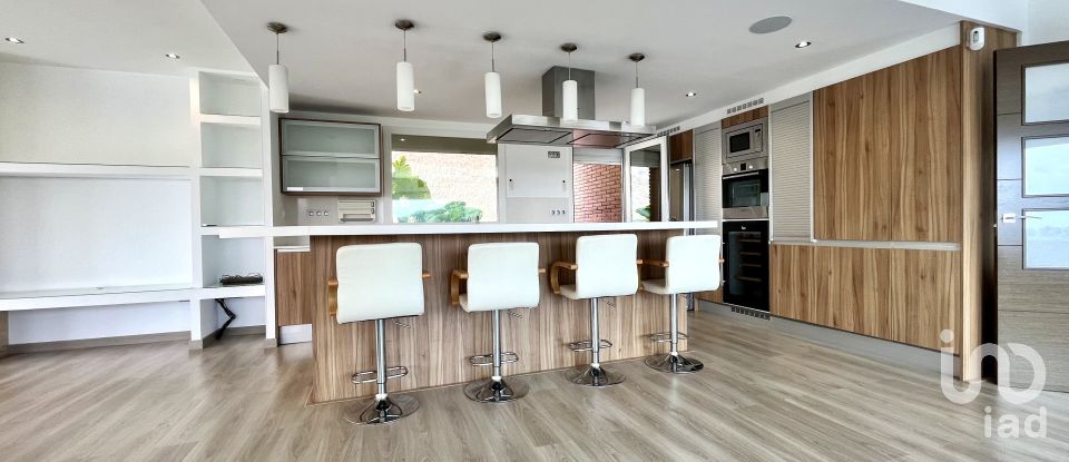 Apartment in house  4 bedrooms of 350 m² in Alella (08328)