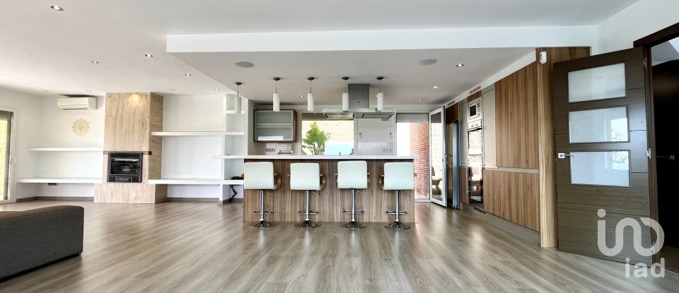 Apartment in house  4 bedrooms of 350 m² in Alella (08328)