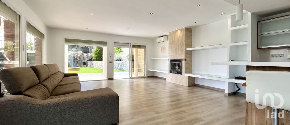 Apartment in house  4 bedrooms of 350 m² in Alella (08328)