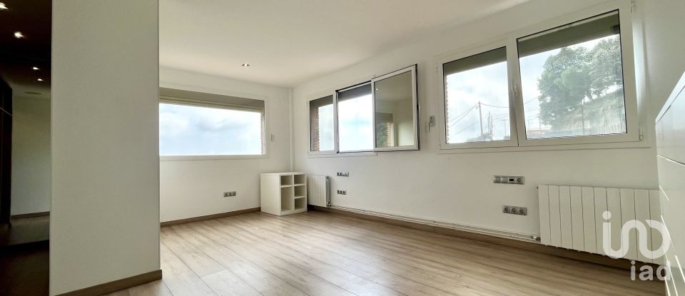 Apartment in house  4 bedrooms of 350 m² in Alella (08328)