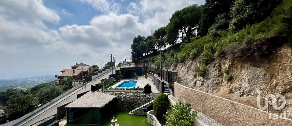 Apartment in house  4 bedrooms of 350 m² in Alella (08328)