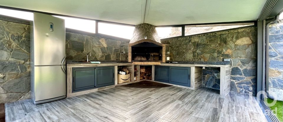 Apartment in house  4 bedrooms of 350 m² in Alella (08328)