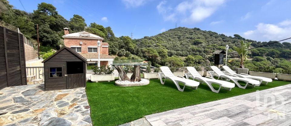 Apartment in house  4 bedrooms of 350 m² in Alella (08328)