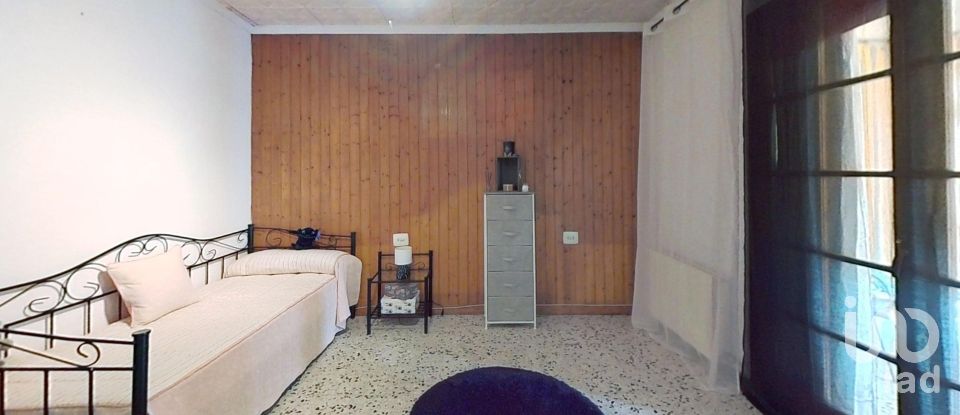 Casa 4 habitacions de 243 m² a Banyeres del Penedès (43711)