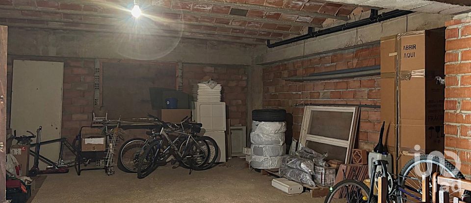 Casa 4 habitacions de 243 m² a Banyeres del Penedès (43711)