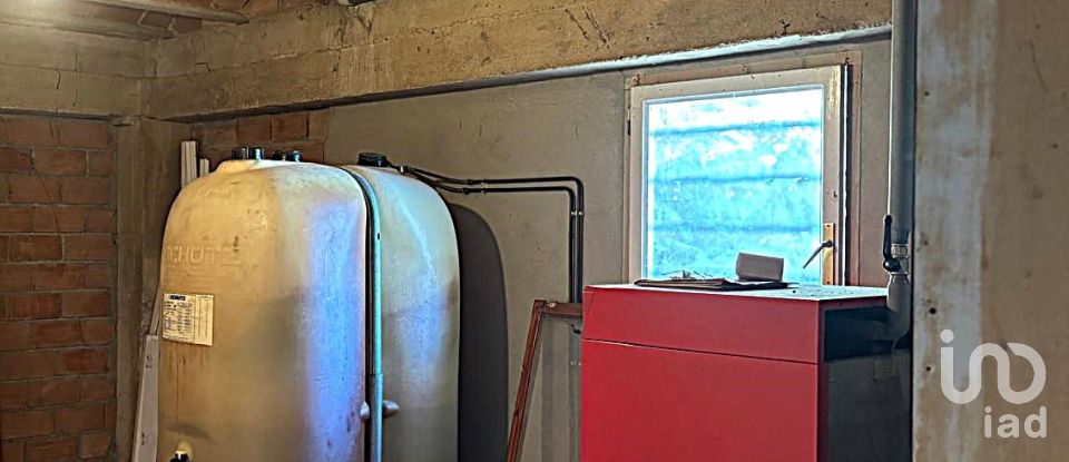 Casa 4 habitacions de 243 m² a Banyeres del Penedès (43711)