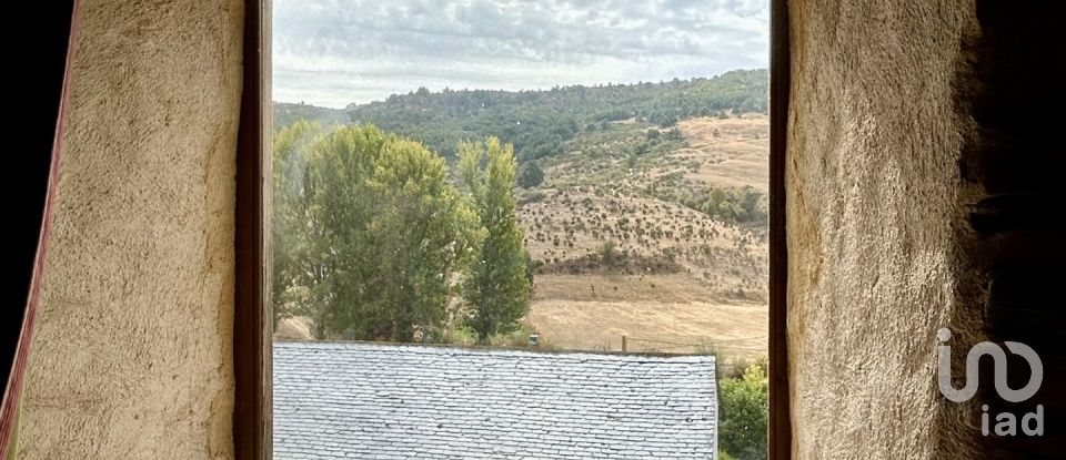 Casa rural 4 habitacions de 400 m² a Soto y Amío (24125)