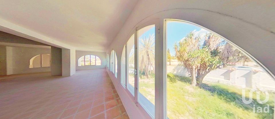 House 4 bedrooms of 400 m² in Alicante/Alacant (03015)