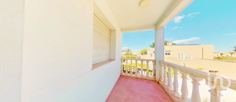 House 4 bedrooms of 400 m² in Alicante/Alacant (03015)