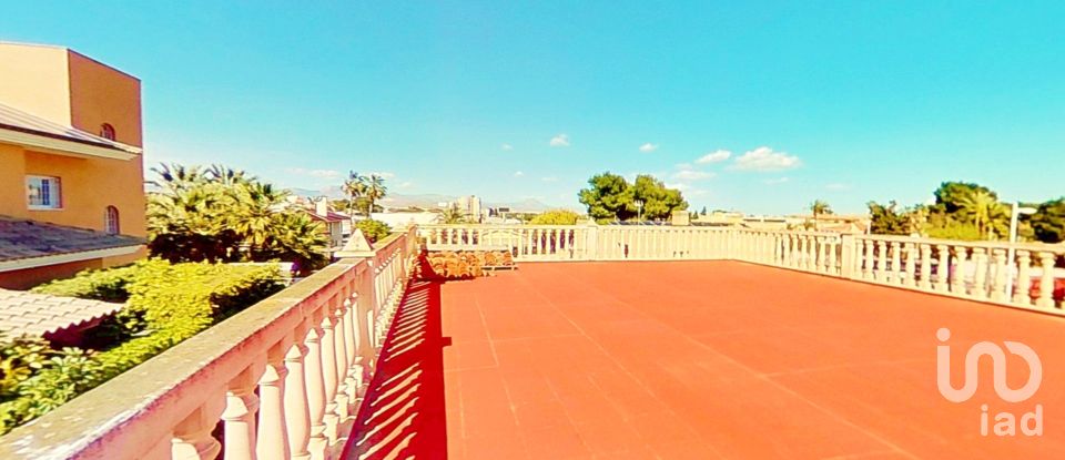 House 4 bedrooms of 400 m² in Alicante/Alacant (03015)