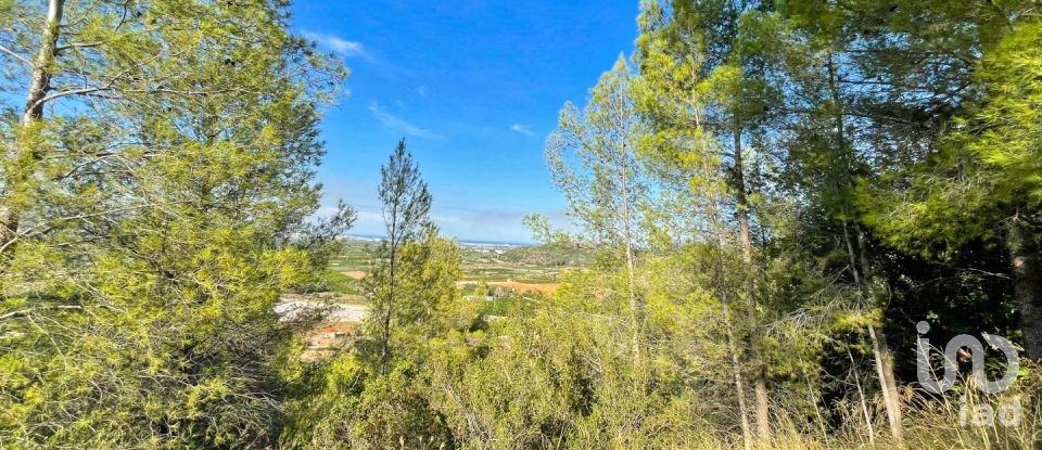 Terreno urbano de 4.006 m² en Ador (46729)