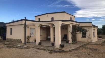 Casa rústica 4 habitaciones de 210 m² en Aldover (43591)