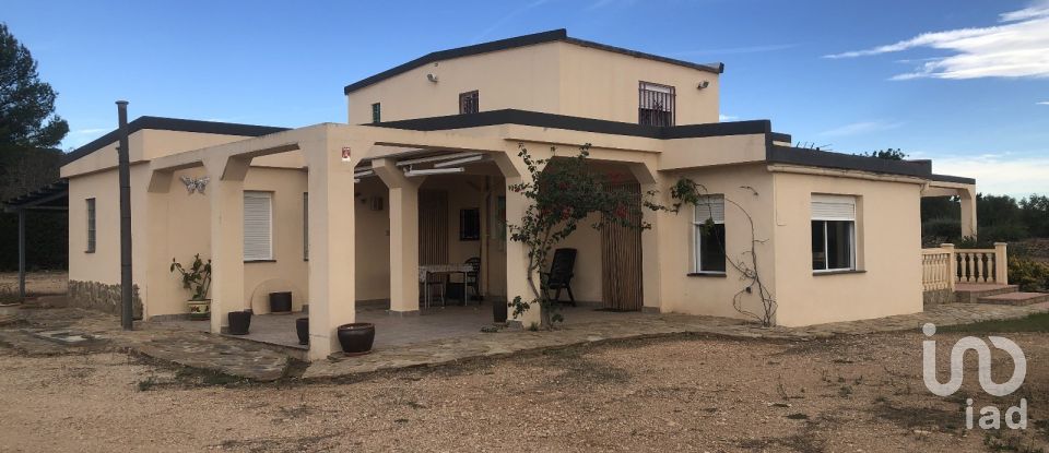 Casa rústica 4 habitacions de 210 m² a Aldover (43591)