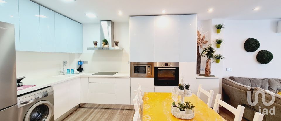 Pis 1 habitació de 65 m² a Casares (29690)