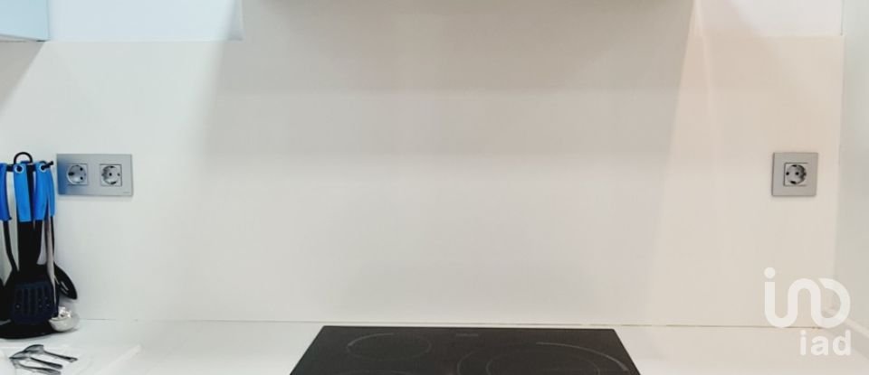 Pis 1 habitació de 65 m² a Casares (29690)