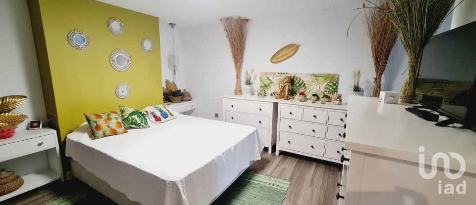 Pis 1 habitació de 65 m² a Casares (29690)