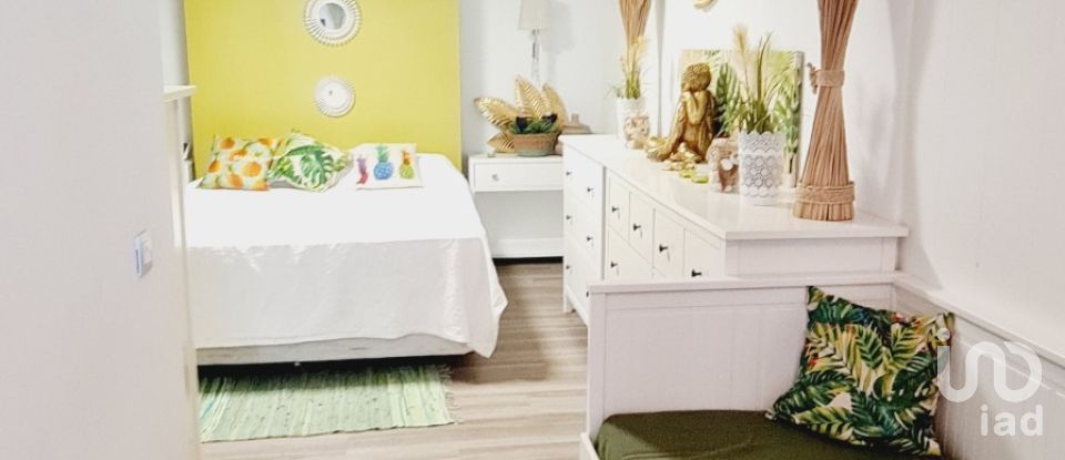 Pis 1 habitació de 65 m² a Casares (29690)