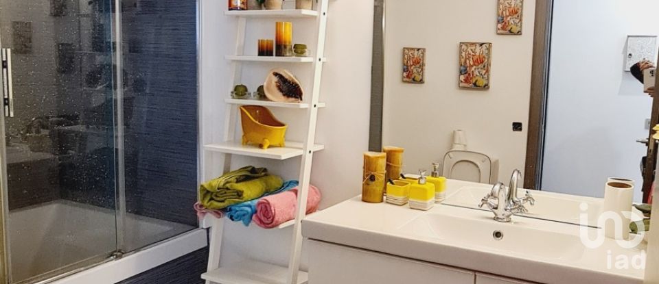 Pis 1 habitació de 65 m² a Casares (29690)