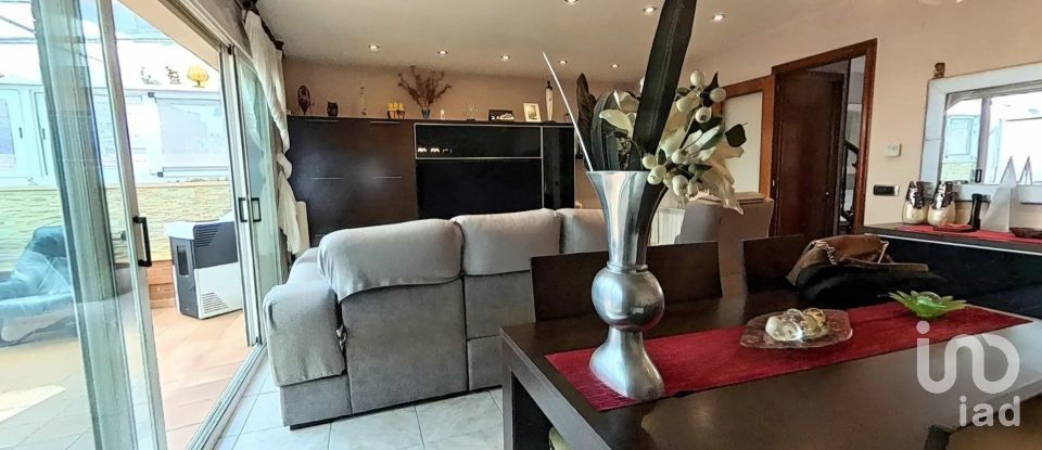 Maison 3 chambres de 203 m² à Castellsera (25334)