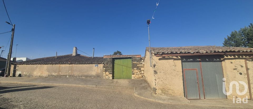 Casa de pueblo 4 habitaciones de 614 m² en Villagonzalo de Tormes (37893)