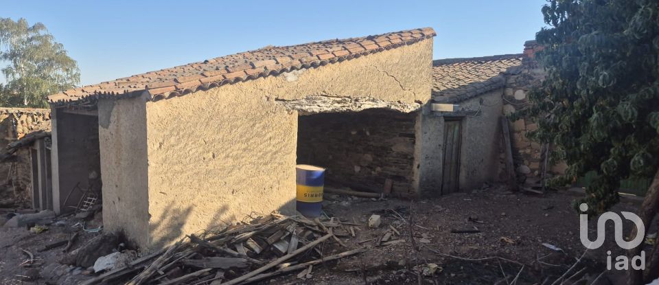 Casa de pueblo 4 habitaciones de 614 m² en Villagonzalo de Tormes (37893)